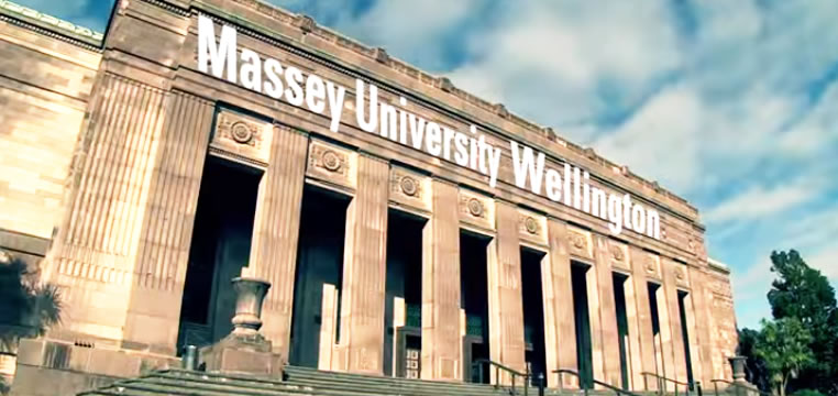 モナッシュ大学