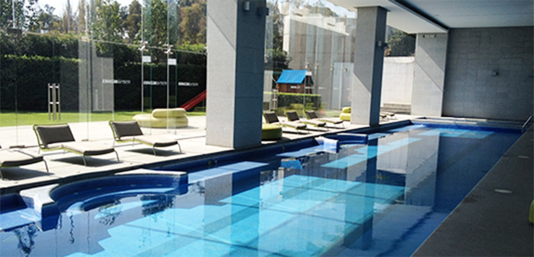 プール付きサービスアパートメント